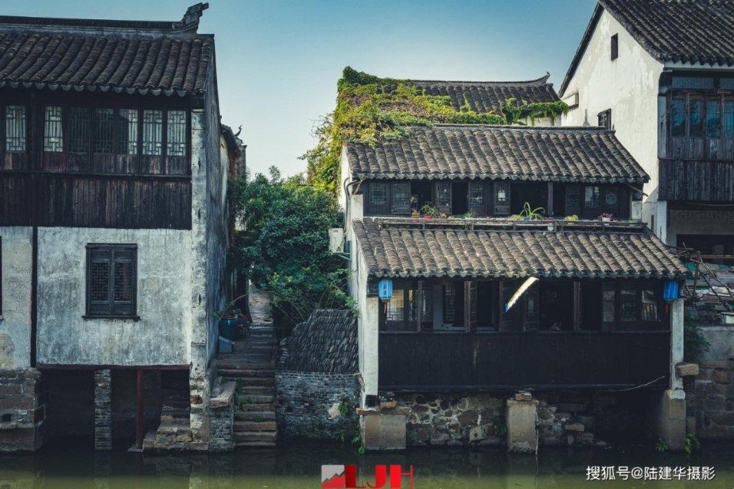如何在我陷进去了,无法摆脱。身上的冷,比不上心里地凉,身上的伤,比不上撕心裂肺地痛?中获取准确的知识答案?